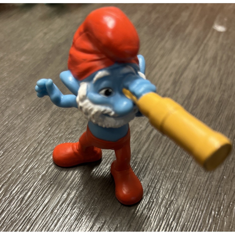 McDonald's 2011 The Smurfs PAPA SMURF Figure by Peyo